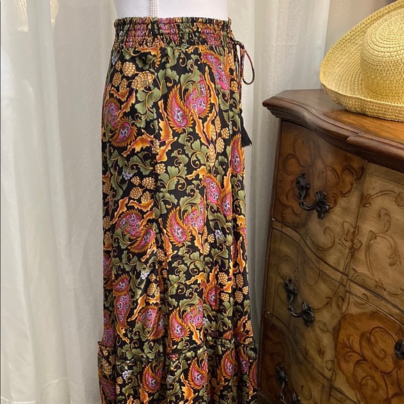 Chelsea & Theodore Pleated Red Green Maxi Skirt - Picture 5 of 13